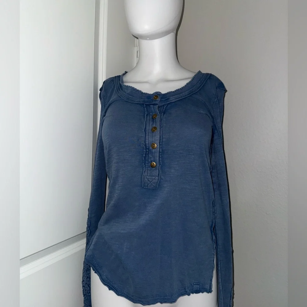 Free People NWT We the Free Our Song Henley Cuff XS - Picture 4 of 6